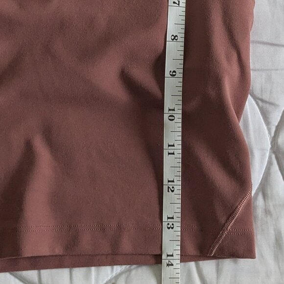 Lululemon Tank Top Women's Size 2 Pink Chai Align Crop Athleisure Sporty Yoga - Picture 11 of 11